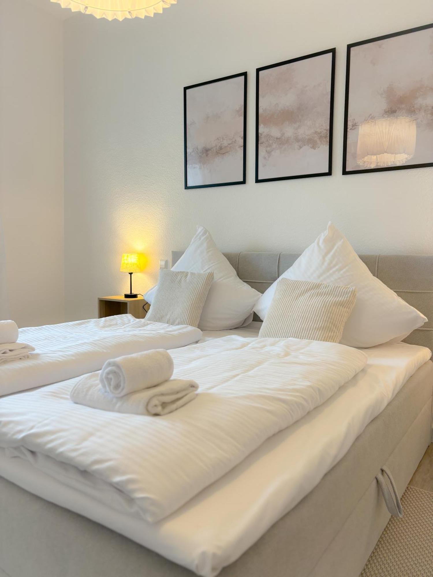 Helles City Apartment Fuer Familien & Gruppen 뉴울름 외부 사진