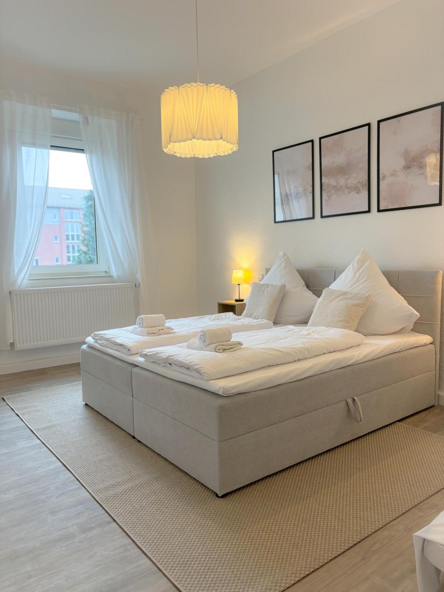 Helles City Apartment Fuer Familien & Gruppen 뉴울름 외부 사진
